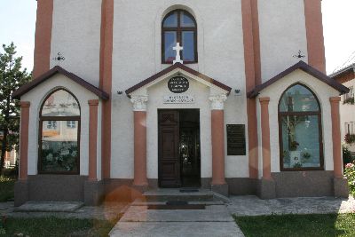 Urlaub in Gura Humorului:Eingang der Katholische Kirche in Gura Humorului