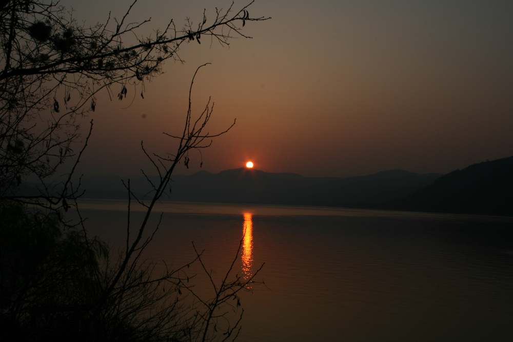Urlaub in Dubova: Sonnenaufgang an der Donau bei Dubova
